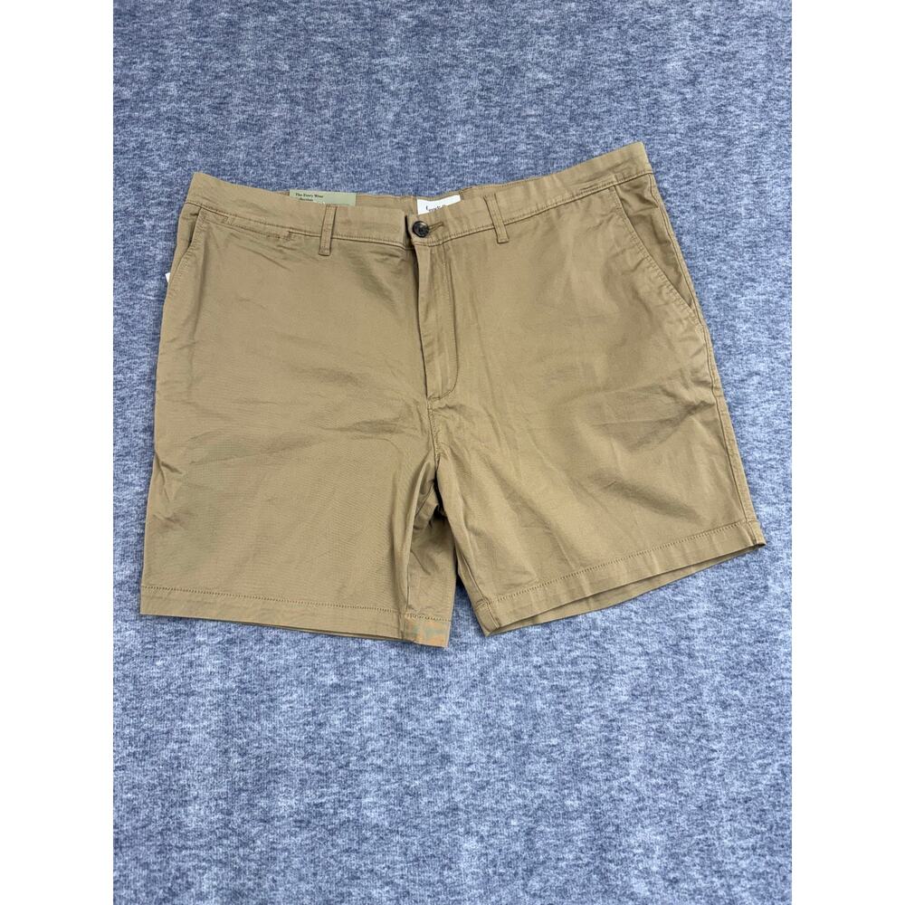 Goodfellow & Co. Khaki Flat Front Men's Mid Thigh Length Summer Shorts Size 40